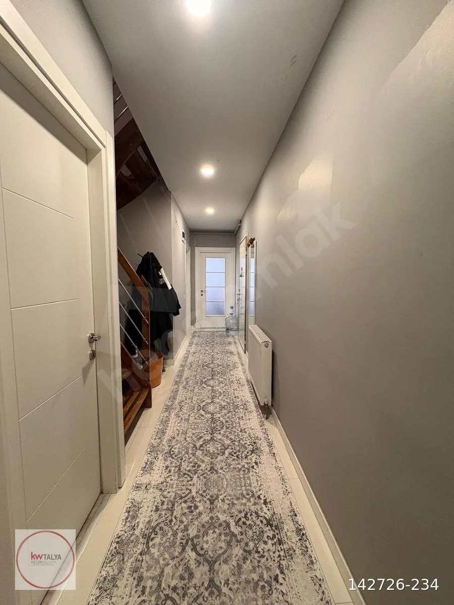 Beylikdüzü Kavaklı'da Satılık 3+2 Dubleks Daire 3