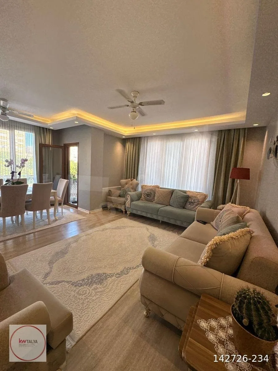 Beylikdüzü Kavaklı'da Satılık 3+2 Dubleks Daire 12