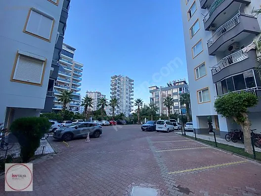 Konyaaltı Hurma'da Havuzlu Sitede Satılık 3+1 Daire 2