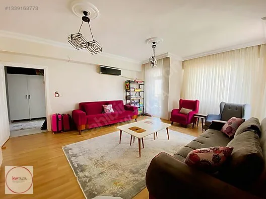 Konyaaltı Hurma'da Havuzlu Sitede Satılık 3+1 Daire 6