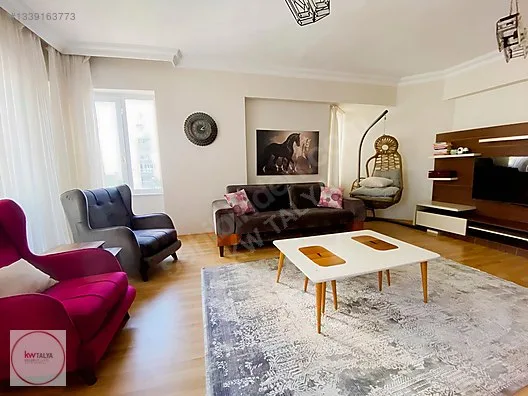 Konyaaltı Hurma'da Havuzlu Sitede Satılık 3+1 Daire 7