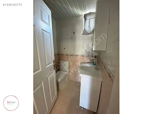 Konyaaltı Hurma'da Havuzlu Sitede Satılık 3+1 Daire 35