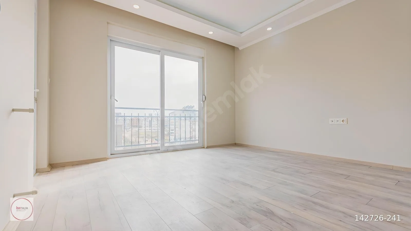 Döşemealtı Yeniköy'de Kiralık Geniş 2+1 Daire 12