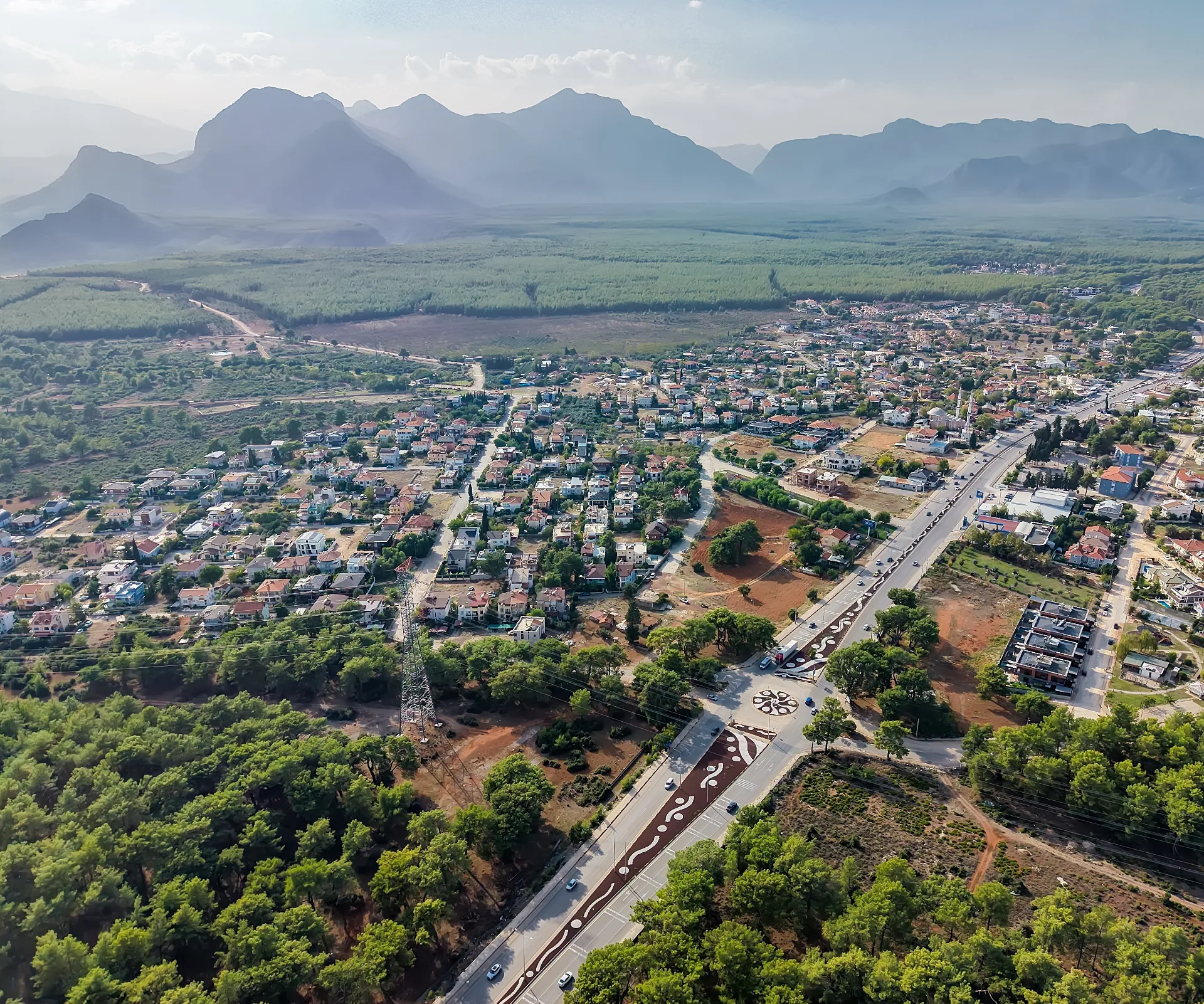 K2A'DAN ANTALYA DÖŞEMEALTI NEBİLER'DE SATILIK ANAYOL ÜZERİ TARLA 4
