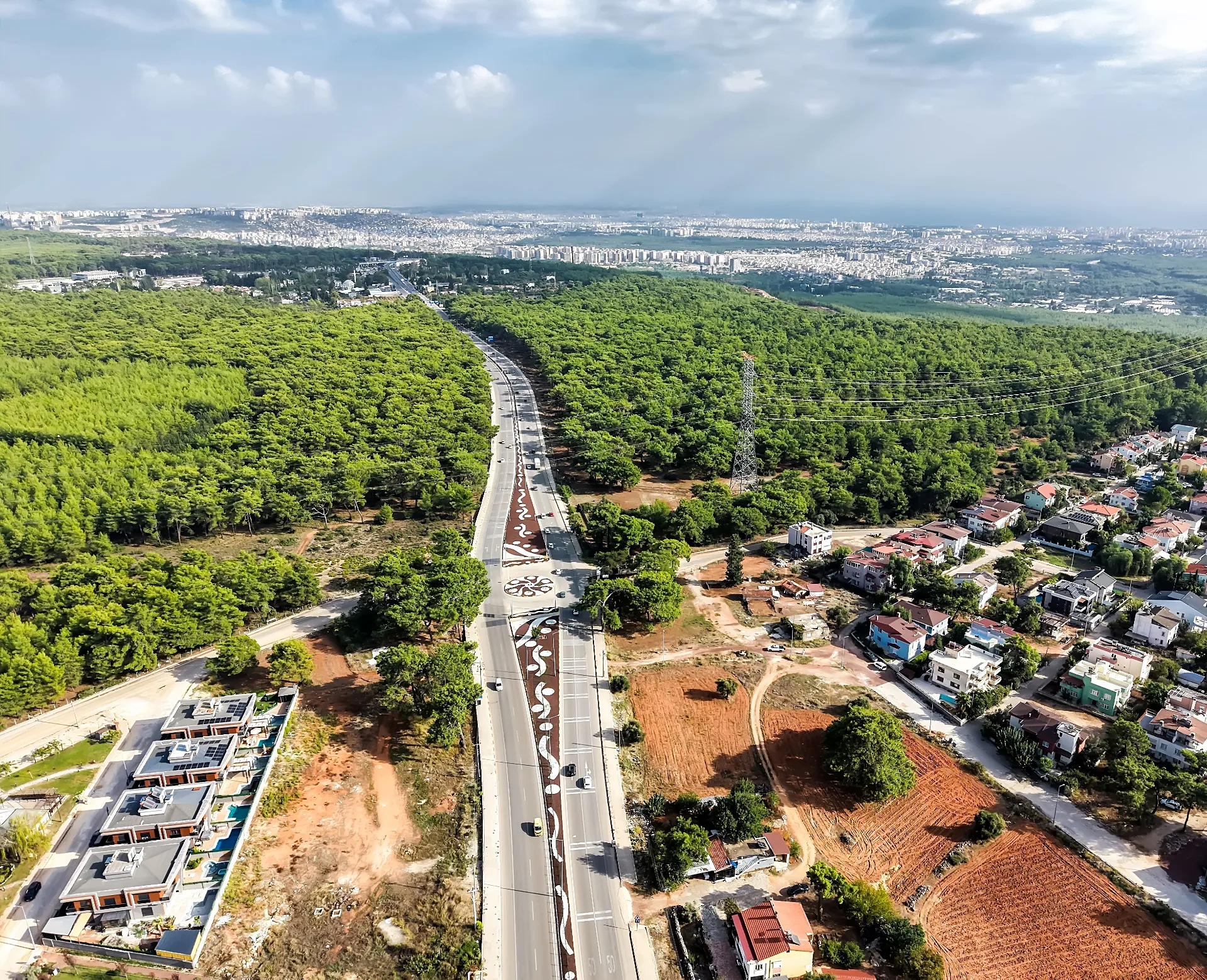 K2A'DAN ANTALYA DÖŞEMEALTI NEBİLER'DE SATILIK ANAYOL ÜZERİ TARLA 24